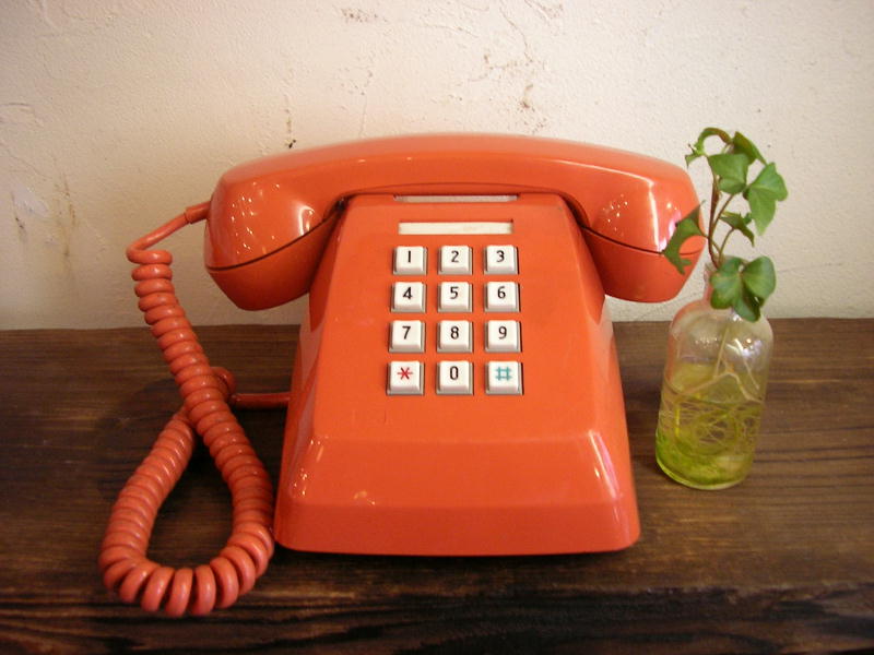 昔の電電公社のプッシュ式・電話(601-P)・ピンク・モジュラー式交換済み、古いピンク電話、レトロなピンク電話、アンティークピンク電話、、アンティーク、骨董、古道具、神戸、海岸通、栄町