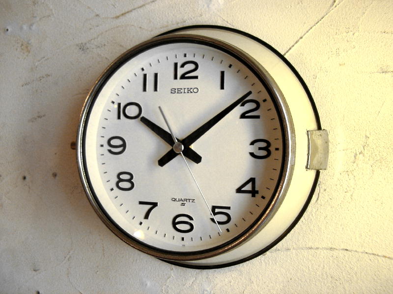 セイコー・防塵用・掛時計（バス時計）・白・80年代・オリジナル・スイープ・クォーツ - 置時計、掛時計 -【garitto】