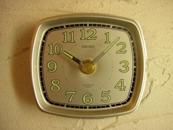 画像1: 昭和４０年代頃のセイコー・２ジュエルス・文字盤時計（角型・銀色）