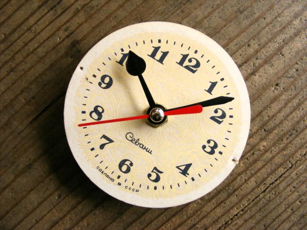 画像3: 1960年代頃・ロシア・Cebaru・アンティーク・クロック・文字盤・掛時計・丸型・唐草・電池式・スイープ・クォーツ