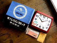 1970年代・東京時計・シリコン・クロック・ソフィア・NO.710・赤・角型・箱付・デッドストック（スイープ・クォーツ改造）
