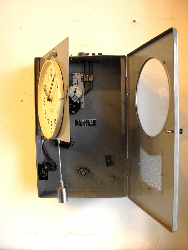 光星舎親時計装置・鉄製工業用ベルタイマー・振り子時計（クォーツ改造）が入荷しました。
