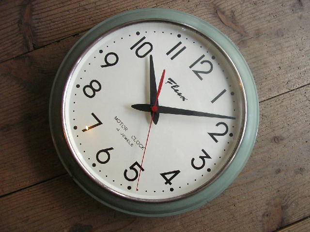 昭和３０年代頃のフラックス・モーター・クロック・掛時計が入荷しました。