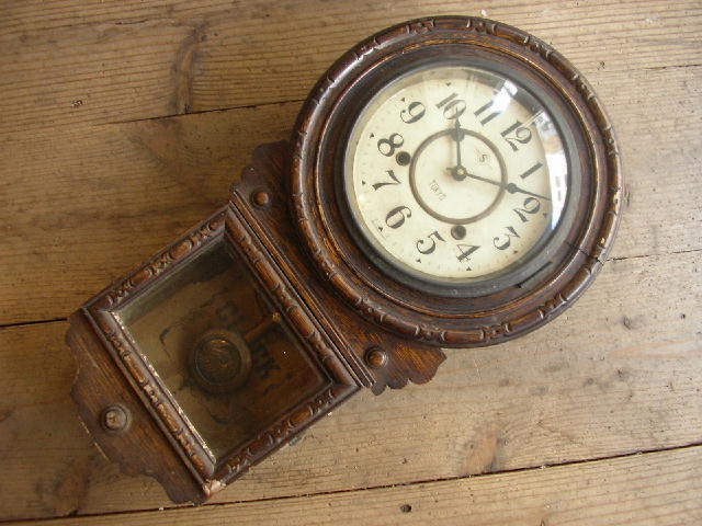 大正頃の館本時計・ＴＵＫＹＯ・木製・振り子時計（時報ストライク・クォーツ改造）が入荷しました。