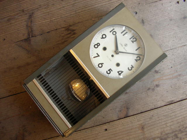昭和30年代頃のアイチ・スーペリア振り子時計（クォーツ改造）が入荷しました。