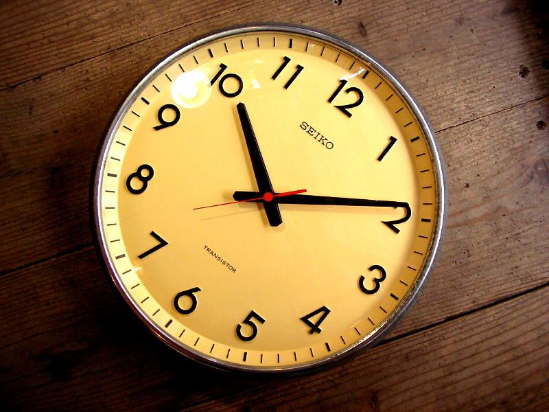 昔のセイコー・トランジスター・学校用・掛時計・３６cm・初期型（スイープ・クォーツ改造）が仕上がりました。