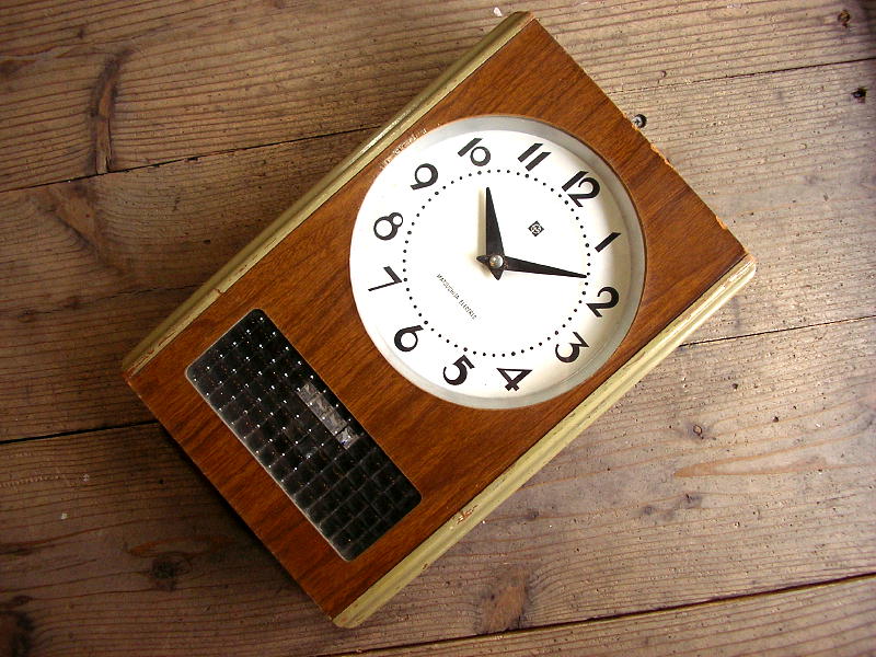 ナショナル・トランジスター・クロック・特殊・振り子時計（クォーツ改造）・ダイアガラス小窓・廉価改造版が仕上がりました。