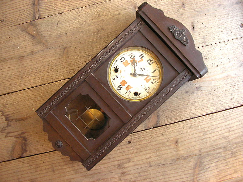 大正頃のアンティーク・掛け時計の丸三角マーク・振り子時計が入荷しました。