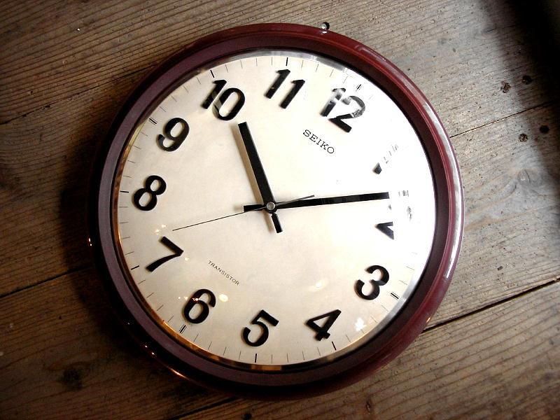 アンティーク・掛け時計のセイコー・トランジスター・クロック・大型・茶色・丸型が仕上がりました。