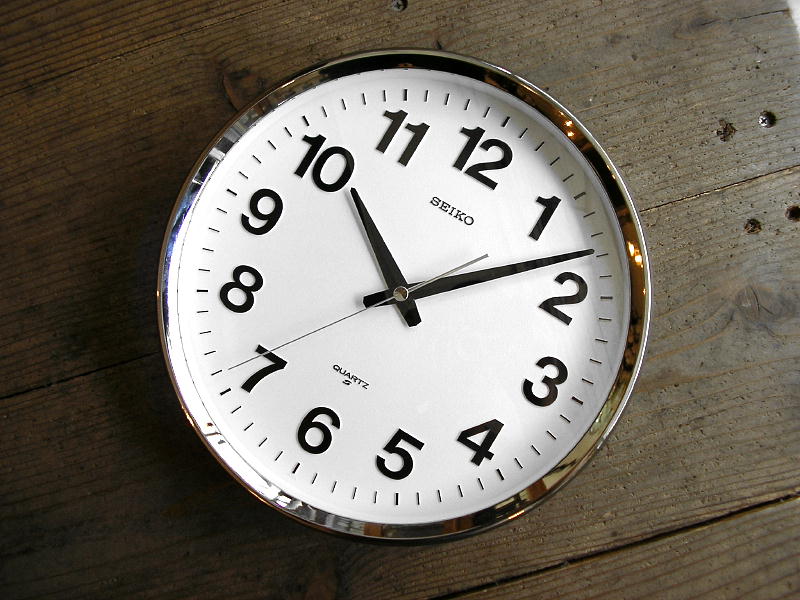 アンティーク・掛け時計のセイコー・学校用・掛時計（教室用）29cm・グレーが入荷しました。