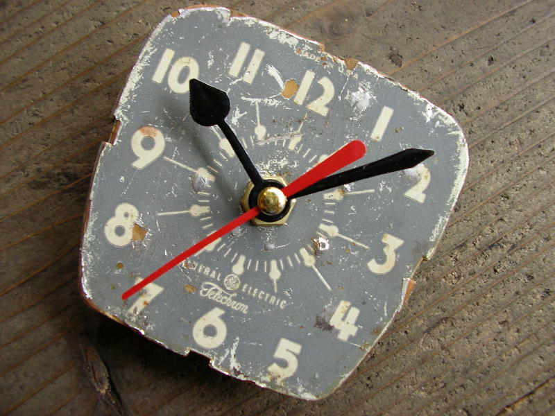 1960年代頃のアンティーク・クロックのアメリカ・ゼネラル・エレクトリック・テレクロ・文字盤・掛時計が入荷しました。