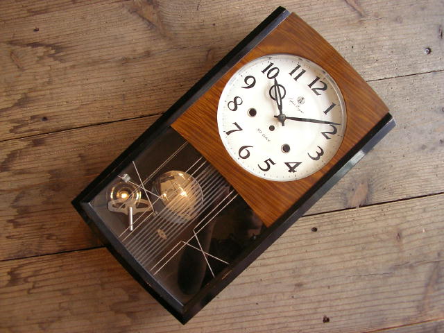 アンティーク・クロックのアイチ時計・スーパー・エイト・振り子時計（電池式・クォーツ改造）が仕上がりました。