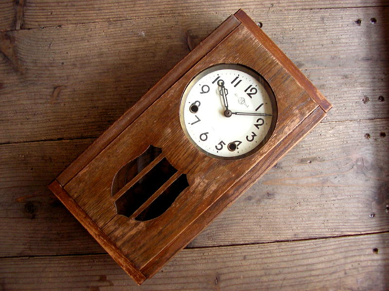 アンティーク・クロックの昭和初期頃・日比野時計・振り子時計（電池式・クォーツ改造）が仕上がりました。