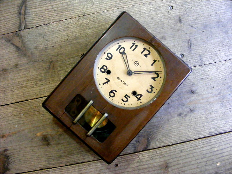 昭和初期頃のアンティーク・クロックの三浦時計・小型・振り子時計（電池式・クォーツ改造）が仕上がりました。
