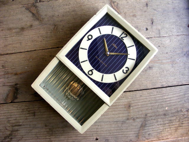 アンティーク振り子時計の東芝・トランジスター・クロック・振り子時計（電池式・クォーツ改造)が仕上がりました。