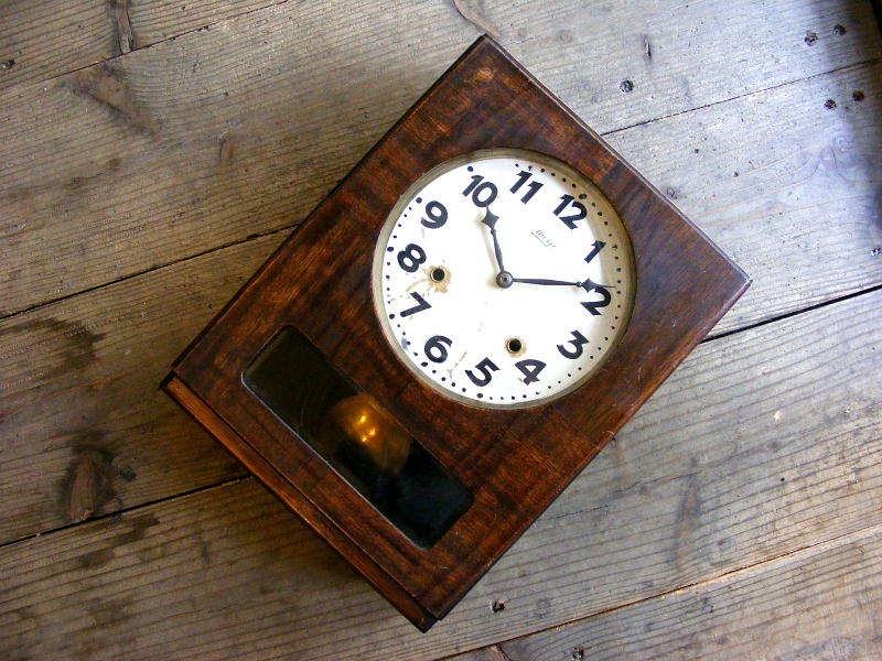 大正頃のアンティーク・クロックの明治時計・振り子時計・角型（電池式・クォーツ改造）が仕上がりました。