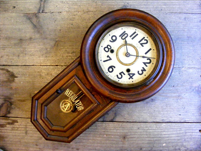大正頃のアンティーク柱時計の浦時計・URA CLOCK・頭丸型（尾長型）・振り子時計（電池式・クォーツ改造）が仕上がりました。