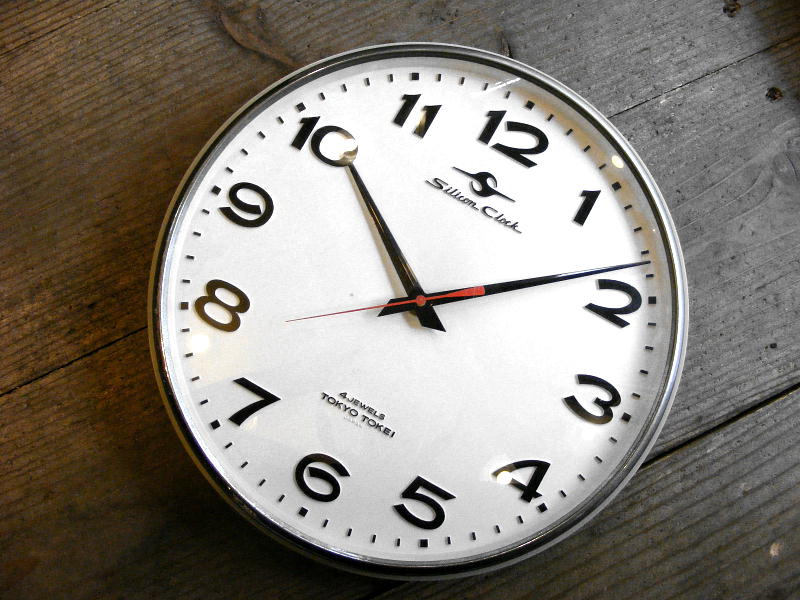 アンティーク掛け時計の東京時計・シリコン・クロック・４石・トランジスター・学校用・丸型（電池式・スイープ・クォーツ改造）が仕上がりました。