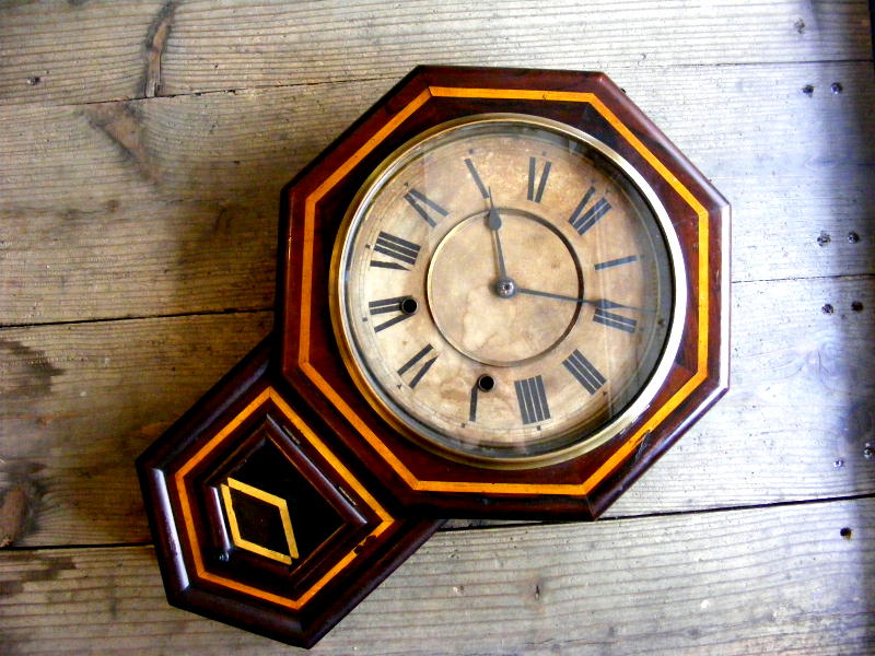 1920年代頃・アンティーク・クロックのセス・トーマス・八角型・振り子時計（電池式・クォーツ改造）が仕上がりました。