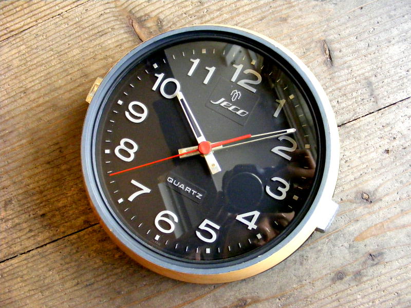 アンティーク・クロックのJECO・ジェコー・クォーツ・防塵・船舶時計・黒文字盤・アイボリー枠が入荷しました。