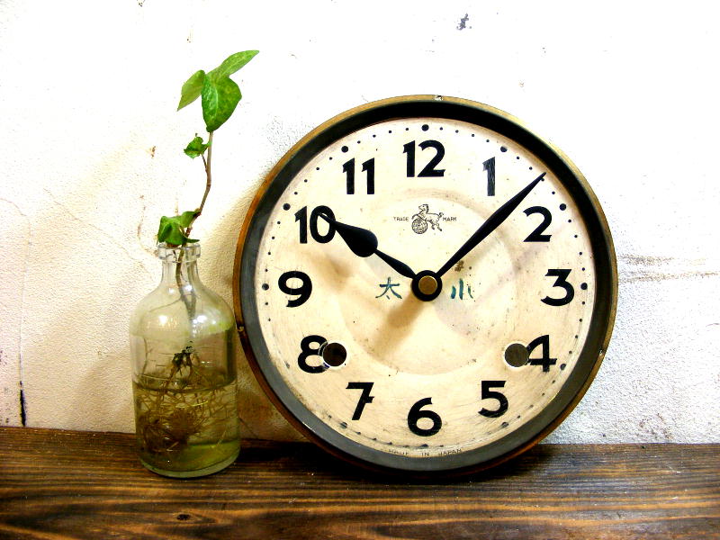 昭和初期頃のアンティーク・クロックの地球馬印・尾張時計・アンティーク・振り子時計・文字盤・掛け時計（電池式・クォーツ）が仕上がりました。