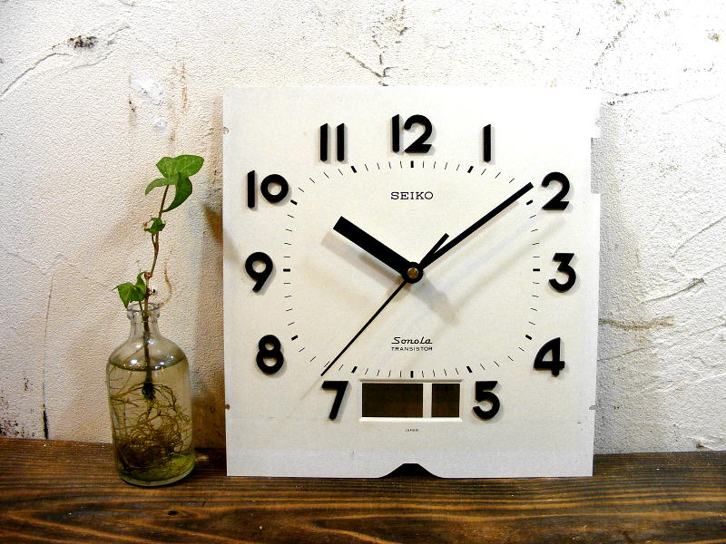 昭和中期頃のアンティーククロックのセイコー・ソノーラ・アンティーク・振り子時計・文字盤・掛け時計（電池式・スイープ・クォーツ）が仕上がりました。