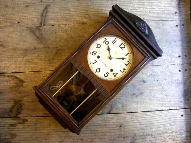 昭和初期頃のアンティーククロックの精工舎・振り子時計・横小窓付き（電池式・クォーツ改造） が仕上がりました。