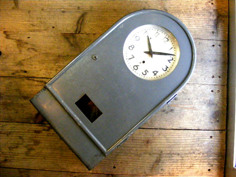 1950年代のアンティーククロックのKH・工業用・R型・親時計・振り子時計・手巻式（電池式・クォーツ改造）が仕上がりました。