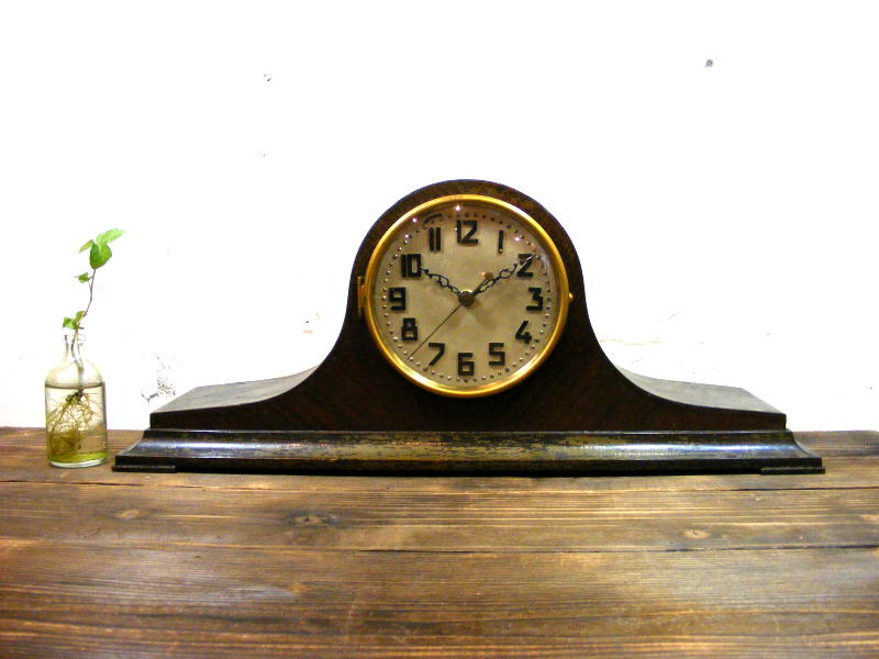 昭和初期頃のアンティーク・デスク・クロックのマツダ電気時計・C652・ナポレオンハット型・置時計（電池式・スイープ・クォーツ改造）が仕上がりました。