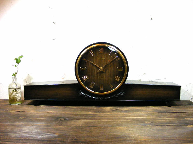昭和30年代頃のアンティーク・デスククロックのセイコー・トランジスタ・クロック・５石・TTSZ-160・木製・置き時計（電池式・クォーツ改造）が仕上がりました。