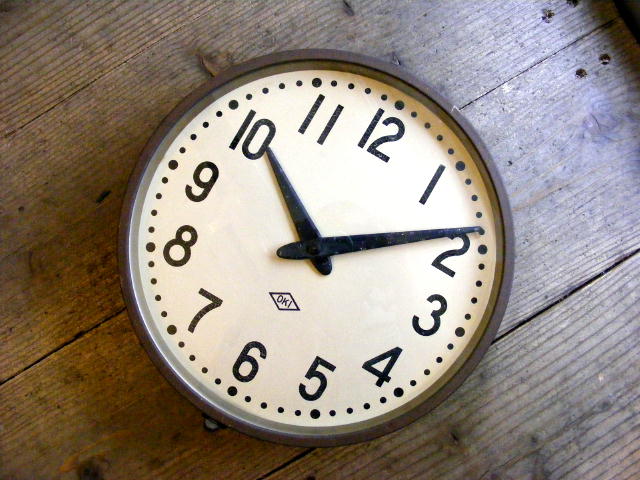 年代・OKI・沖電気工業株式会社・並列式電気子時計・丸型（電池式・クォーツ改造）が仕上がりました。