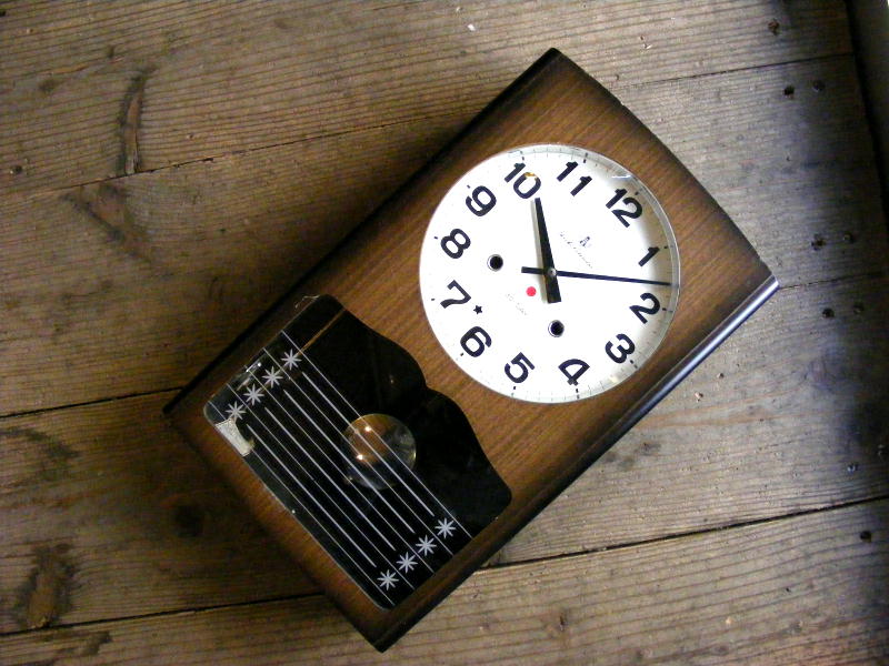 昭和30年代頃の古時計の愛知時計・30日巻・振り子時計（電池式・クォーツ改造）が仕上がりました。