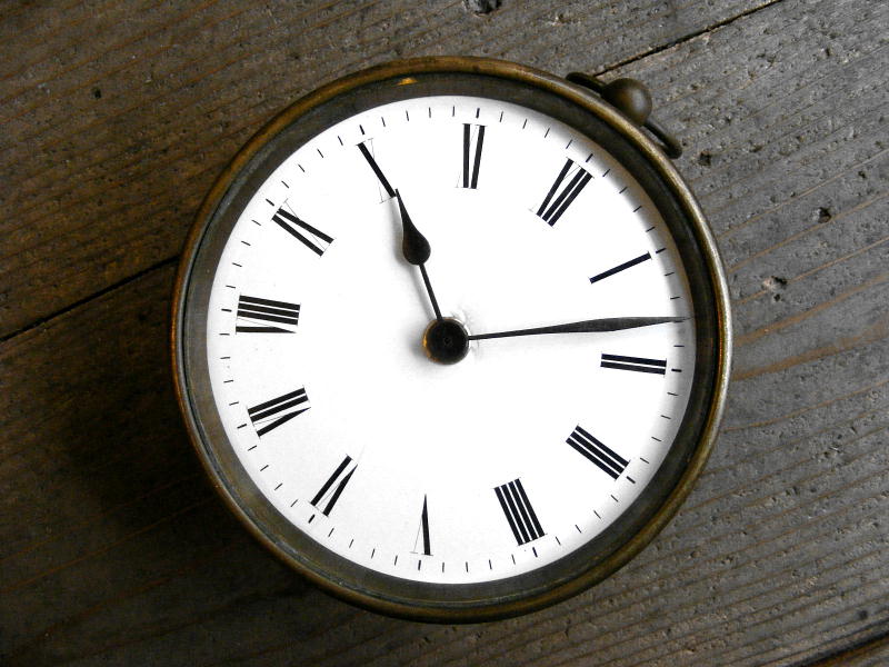 1930年代・アメリカのヴィンテージクロックのWaterbury・ウォーターバリー・船舶時計・手巻式・真鍮製・ホーロー文字盤（電池式・クォーツ改造） が仕上がりました。