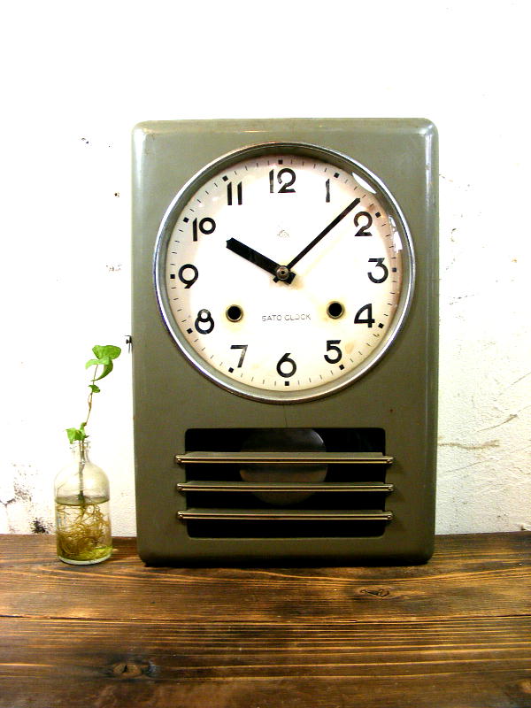 大正頃のアンティーク柱時計の地球鶏印・サトー・クロック・振り子時計・小型・カーキ色（電池式・クォーツ改造）が仕上がりました。