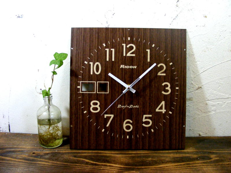 昭和中期頃・リコー・デインデイト・アンティーク振り子時計・文字盤・掛け時計（電池式・スイープ・クォーツ）が仕上がりました。