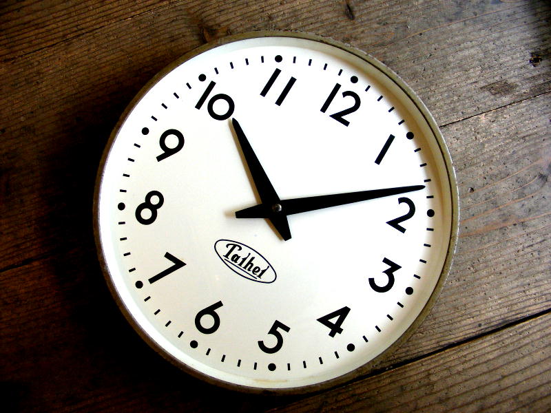 1960年代のビンテージクロックのTAIHEI・タイヘイ・電気子時計・丸型（電池式・クォーツ改造）が仕上がりました。