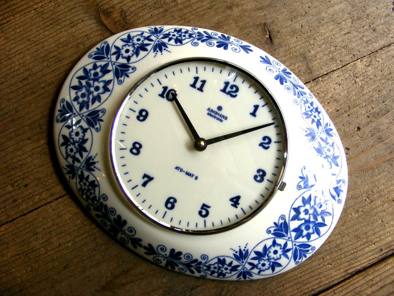 1970年代ドイツのアンティーク・クロックのユンハンス・エレクトロニック・ATOーMAT S・アトマッツ・クロック・陶器・絵皿・掛け時計（電池式・クォーツ改造）が仕上がりました。