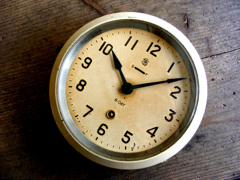 昭和初期頃のアンティーク・船時計の東京計器製造所・船舶時計・手巻式（電池式・クォーツ改造）が仕上がりました。