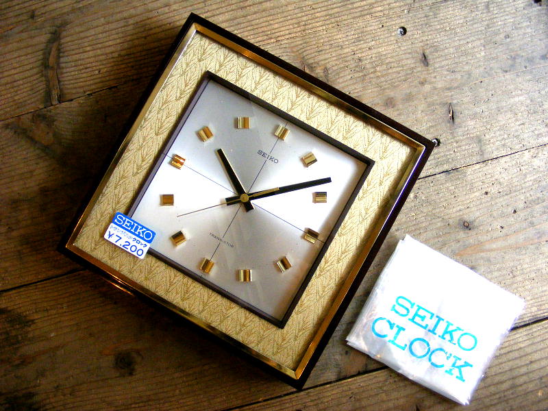 1970年代のアンティーク掛け時計のセイコー・トランジスター・クロック・TTX-666・角型・デッドストック（電池式・スイープ・クォーツ改造） が仕上がりました。