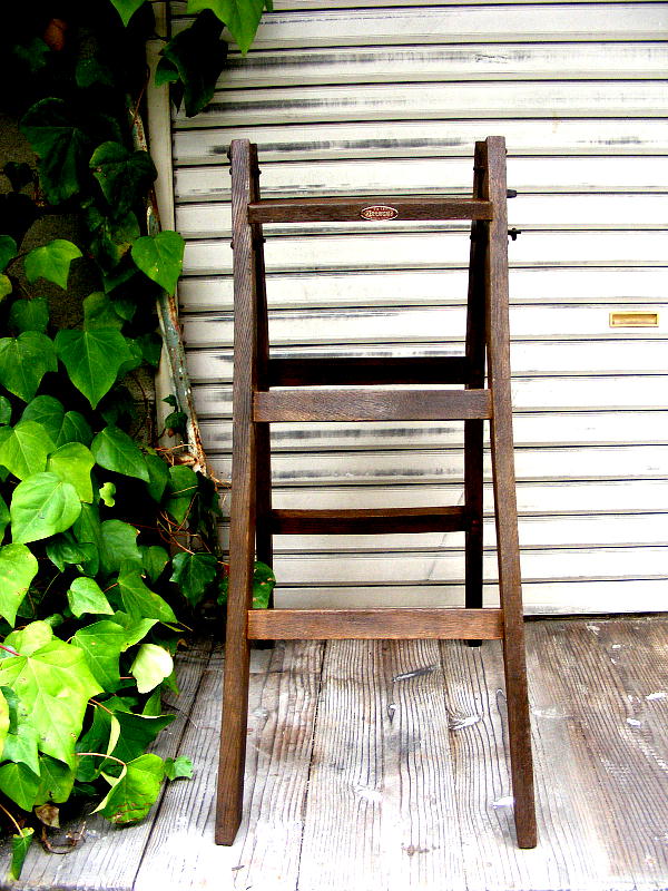 昭和30年代頃のアンティーク家具の木製・脚立・文化脚立梯子・6号・1.8m・MADE IN TOKYOが仕上がりました。