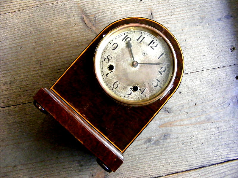 昭和初期頃の古時計の精工舎・R型・置時計（電池式・クォーツ改造）が仕上がりました。