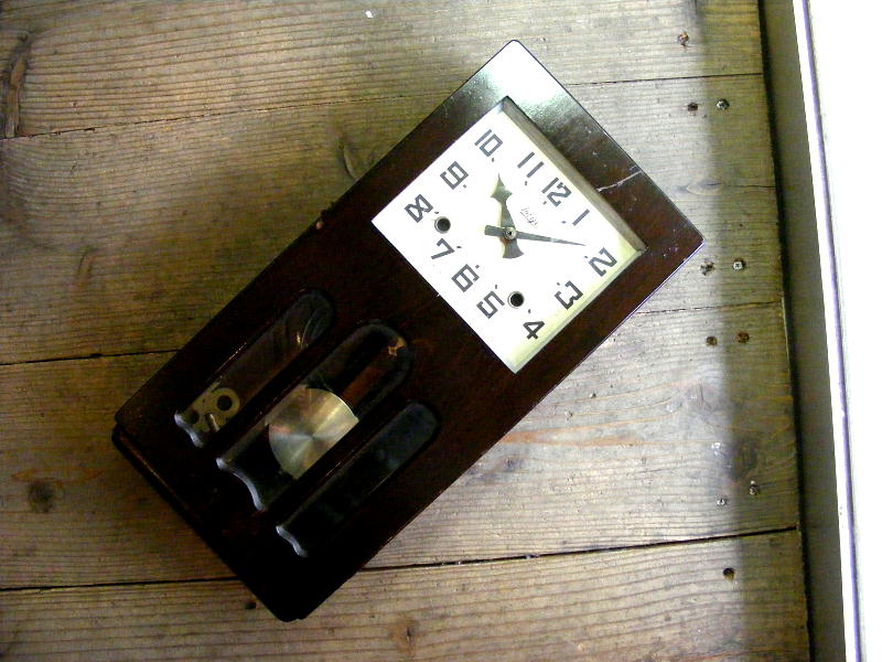 昭和初期頃のアンティーク柱時計のオキュパイド・ジャパン・明治時計・振り子時計（電池式・クォーツ改造）が仕上がりました。