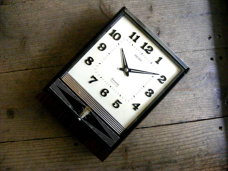 昭和30年代頃のアンティーク柱時計のセイコー・ソノーラ・トランジスター・クロック・振り子時計・ST-504（電池式・クォーツ改造）が仕上がりました。