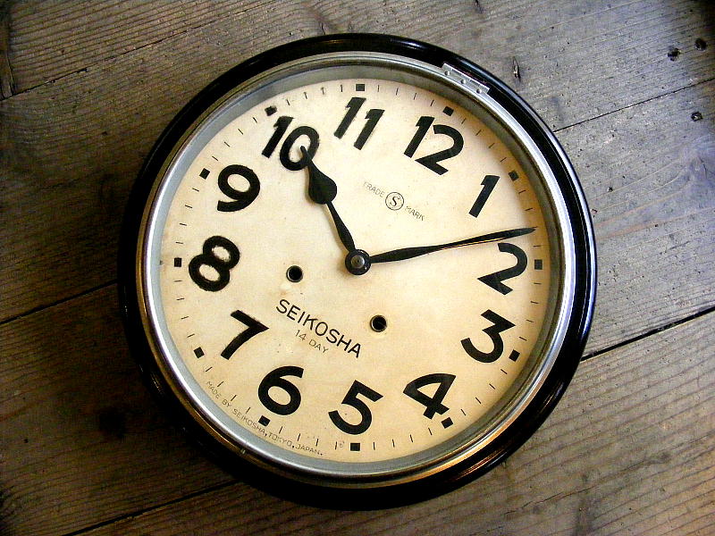 昭和初期頃のアンティーク柱時計の精工舎・丸型・振り子時計・トーマス型・14日巻・黒色・#1202（電池式・クォーツ改造）が仕上がりました。