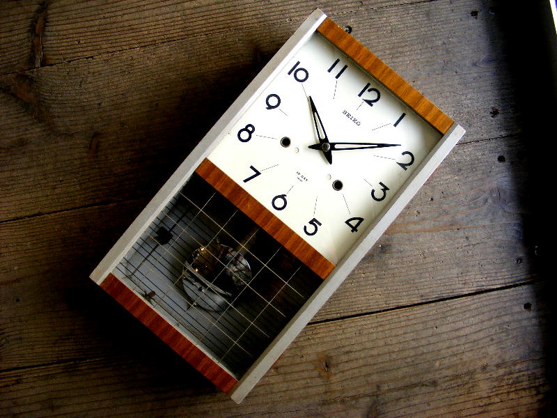 昭和30年代の古時計のセイコー・30日巻・振り子時計・#4P311（電池式・クォーツ改造）が仕上がりました。
