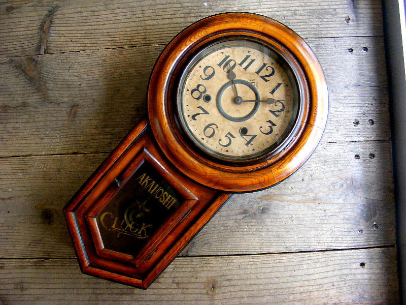 大正頃の古時計の赤星時計製造所・頭丸型・振り子時計（電池式・クォーツ改造）が仕上がりました。