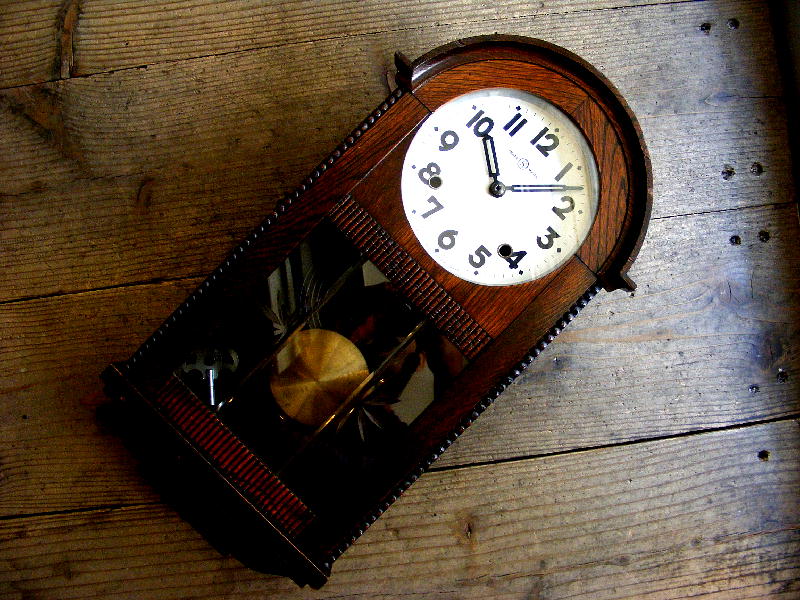 昭和初期頃のアンティーク柱時計の精工舎・R型・振り子時計（電池式・クォーツ改造）が仕上がりました。