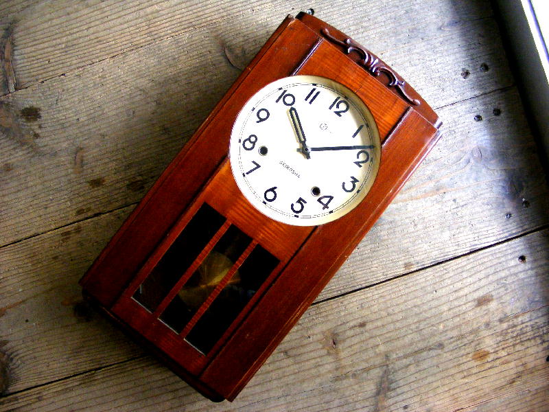 昭和初期頃のアンティーク柱時計の精工舎・振り子時計・角型（電池式・クォーツ改造）が仕上がりました。