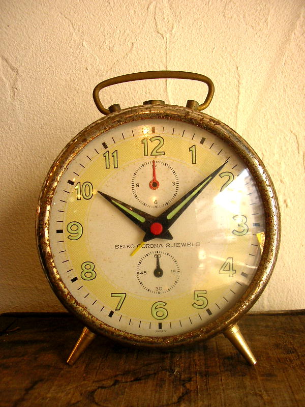 昭和初期頃のセイコー・コロナ目覚まし時計（クォーツ改造）が入荷しました。