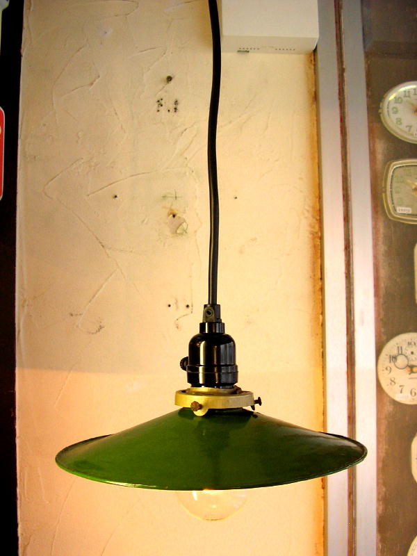 アンティーク・ランプシェード,アンティーク電傘,アンティーク・ライト,古い器リメイク,昔のミルクガラスの電傘,レトロな電傘,アンティーク・電傘